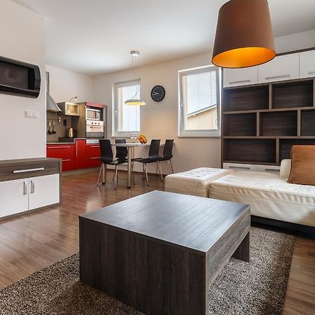 Modern Apartment With 2 Bedrooms Karlsbad Exterior foto