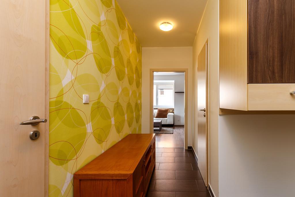 Modern Apartment With 2 Bedrooms Karlsbad Exterior foto