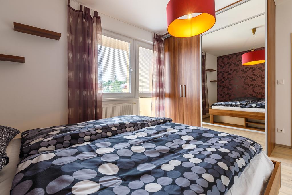 Modern Apartment With 2 Bedrooms Karlsbad Exterior foto
